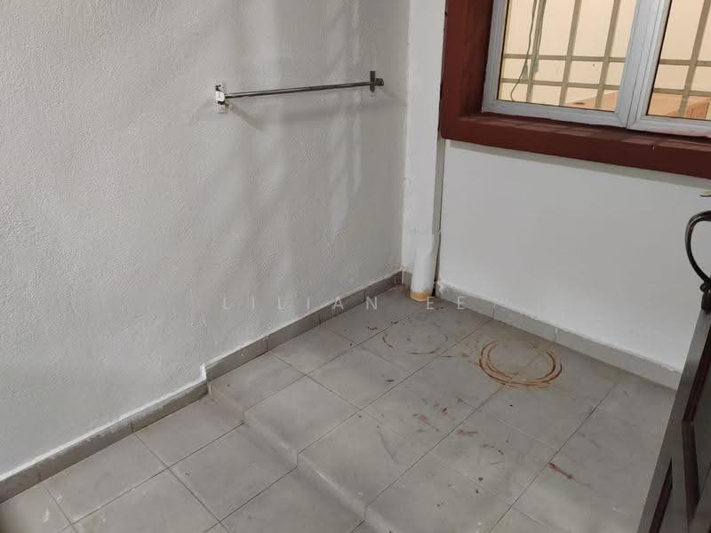 2-storey Terraced House for Rent in Putra Heights (Subang Jaya) - Lilian Ee - Backyard - PropertyGuru.com.my