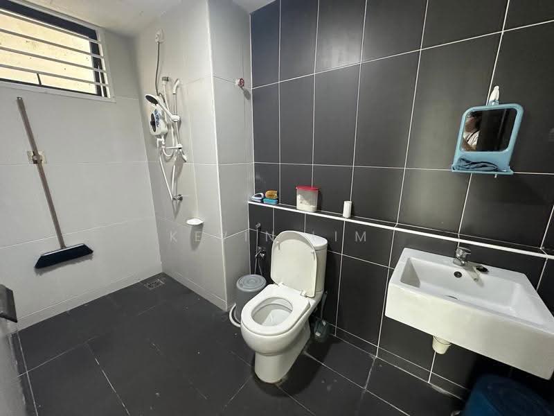Kediaman Servis untuk Disewa di The Garden Residences - Kevin Lim - Bathroom - PropertyGuru.com.my