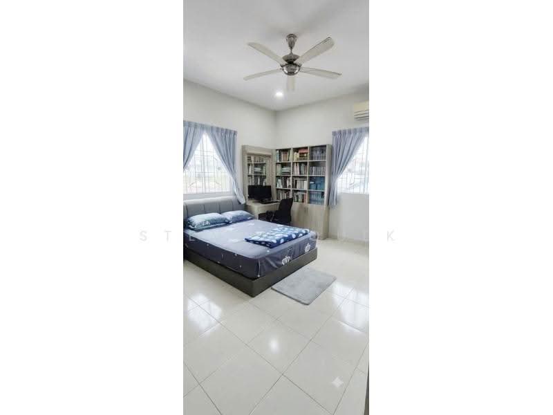 1.5-storey Terraced House for Sale in Kota Kinabalu (Sabah) - Steven Quek - Bedroom - PropertyGuru.com.my