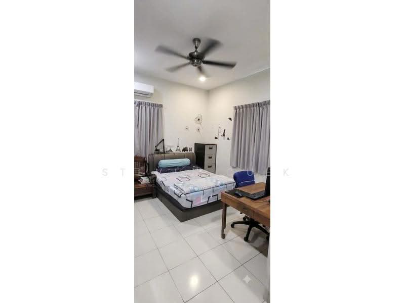 1.5-storey Terraced House for Sale in Kota Kinabalu (Sabah) - Steven Quek - Bedroom - PropertyGuru.com.my