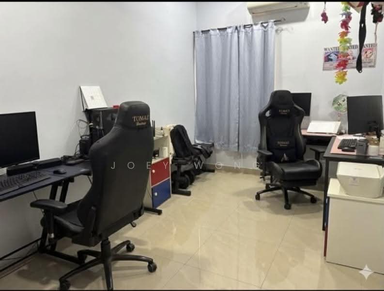 2-storey Terraced House for Sale in Taman Universiti Indah (Seri Kembangan) - Joey Wong - Study - PropertyGuru.com.my