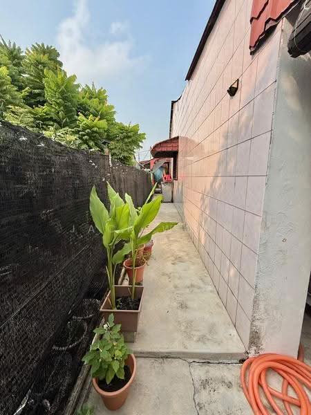 1-storey Terraced House for Sale in Taman Universiti (Skudai) - Jack Wong - Exterior - PropertyGuru.com.my