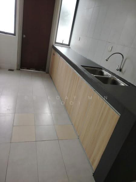 Semi-Detached House for Rent in Putra Heights (Subang Jaya) - BB Koay Min Hooi - Kitchen - PropertyGuru.com.my
