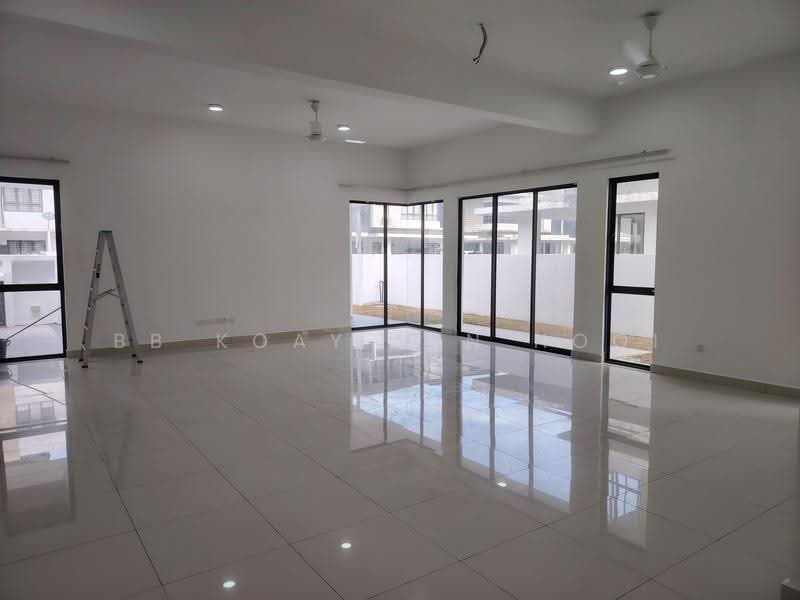 Semi-Detached House for Rent in Putra Heights (Subang Jaya) - BB Koay Min Hooi - Living Room - PropertyGuru.com.my