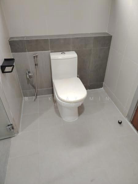 Semi-Detached House for Rent in Putra Heights (Subang Jaya) - BB Koay Min Hooi - Bathroom - PropertyGuru.com.my