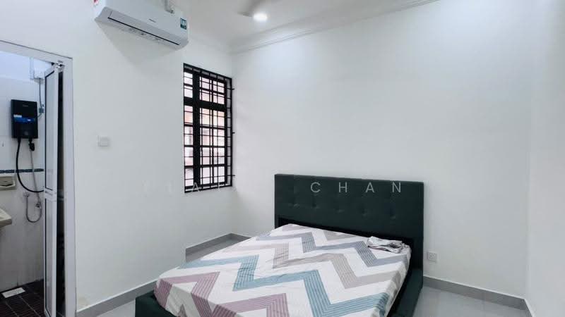 Rumah Teres 2-Tingkat untuk Disewa di Taman Daya (Johor Bahru) - Elaine Chan - Bedroom - PropertyGuru.com.my