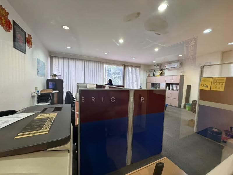 Kedai untuk Dijual di Taman Pelangi Indah (Ulu Tiram) - Eric Er - Interior - PropertyGuru.com.my