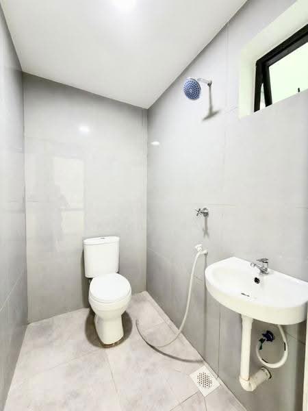 Semi-Detached House for Sale in Taman Sri Putri (Skudai) - Yik Tat - Bathroom - PropertyGuru.com.my