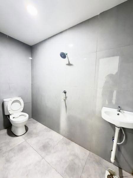 Semi-Detached House for Sale in Taman Sri Putri (Skudai) - Yik Tat - Bathroom - PropertyGuru.com.my