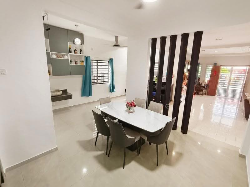 Semi-Detached House for Sale in Taman Kota Kulai (Kulai) - Jack Wong - Dining Room - PropertyGuru.com.my