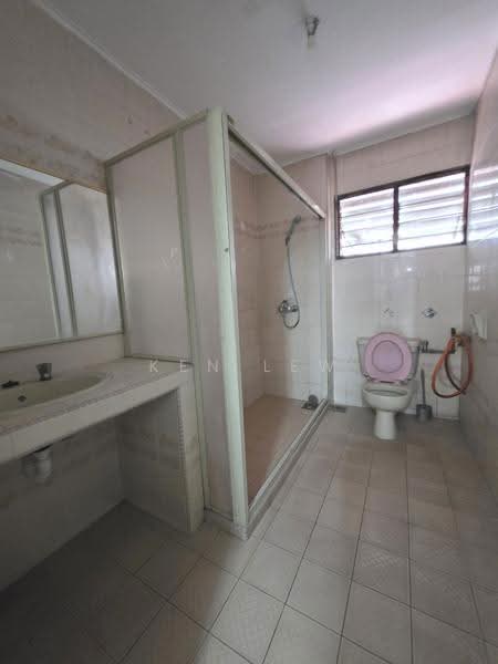 Rumah Teres 2-Tingkat untuk Dijual di Taman Midah (Cheras) - Ken Lew - Bathroom - PropertyGuru.com.my