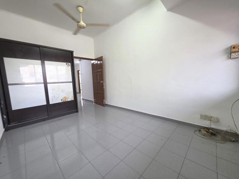 Rumah Teres 2-Tingkat untuk Dijual di Taman Midah (Cheras) - Ken Lew - Bedroom - PropertyGuru.com.my