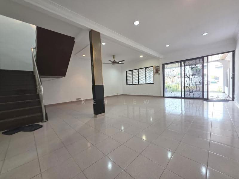 Rumah Teres 2-Tingkat untuk Dijual di Taman Midah (Cheras) - Ken Lew - Living Room - PropertyGuru.com.my