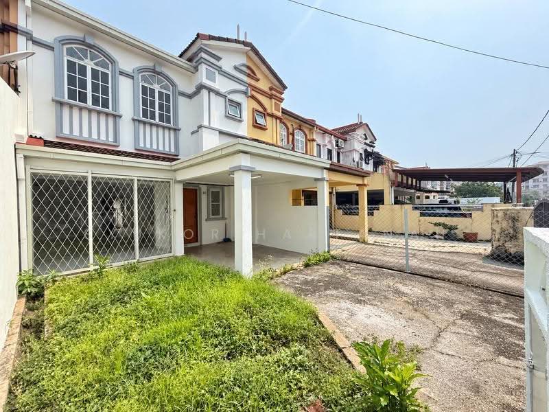 2-storey Terraced House for Sale in Subang Jaya (Selangor) - Syukor Hartanah - Exterior - PropertyGuru.com.my