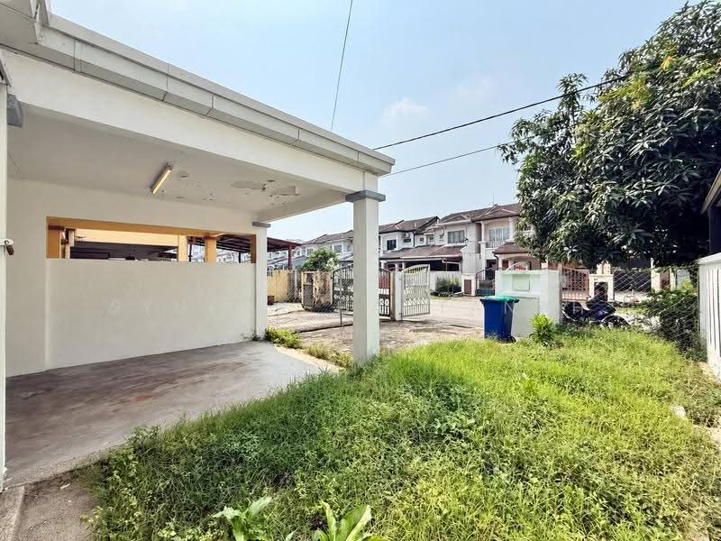2-storey Terraced House for Sale in Subang Jaya (Selangor) - Syukor Hartanah - Exterior - PropertyGuru.com.my