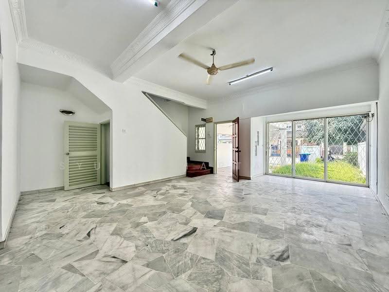 2-storey Terraced House for Sale in Subang Jaya (Selangor) - Syukor Hartanah - Living Room - PropertyGuru.com.my