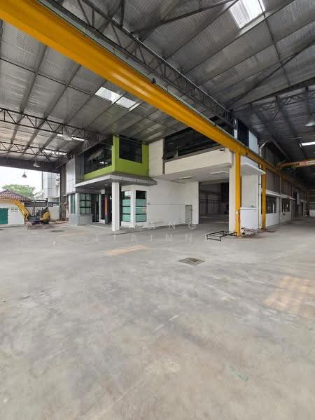 Semi-D Factory for Rent in Taman Desa Cemerlang (Ulu Tiram) - Phang Elainne - Exterior - PropertyGuru.com.my