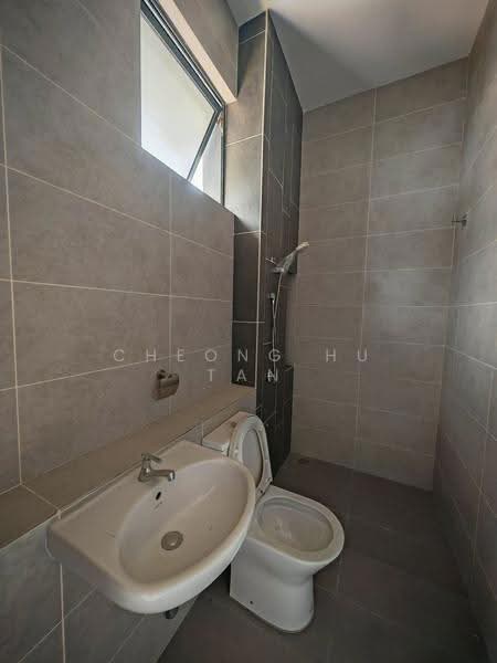 Rumah Teres 2-Tingkat untuk Disewa di Seremban (Negeri Sembilan) - Cheong Hu Tan - Bathroom - PropertyGuru.com.my