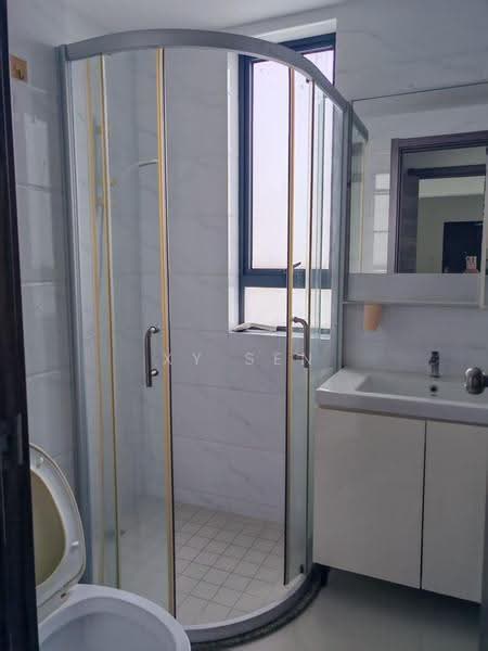Pangsapuri untuk Disewa di Forest City - XY Sen - Bathroom - PropertyGuru.com.my