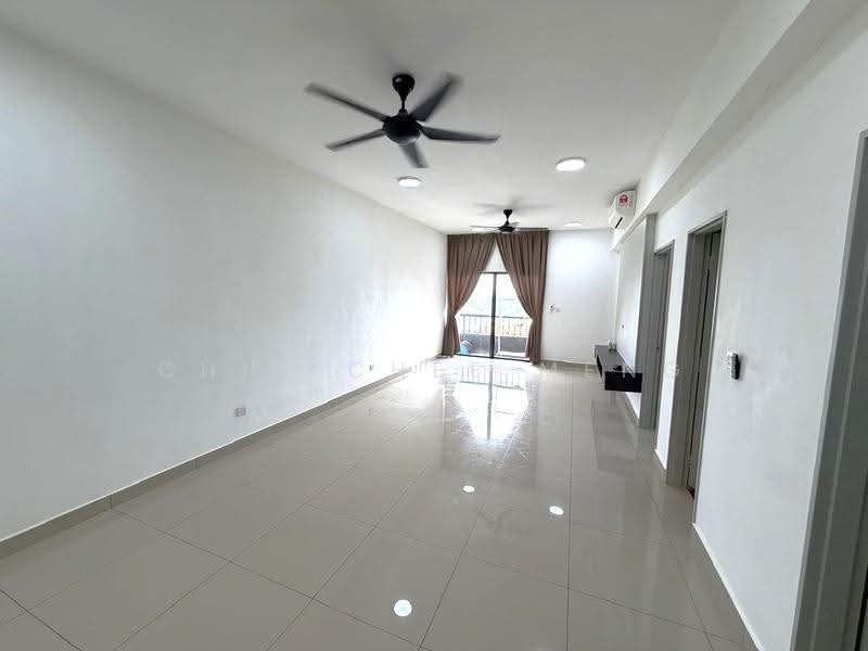 Kondominium untuk Dijual di Residensi Bukit Palma 1 (Palm Hill Residence 1) - Chin Chee Meng - Living Room - PropertyGuru.com.my