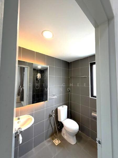 Kondominium untuk Dijual di Residensi Bukit Palma 1 (Palm Hill Residence 1) - Chin Chee Meng - Bathroom - PropertyGuru.com.my