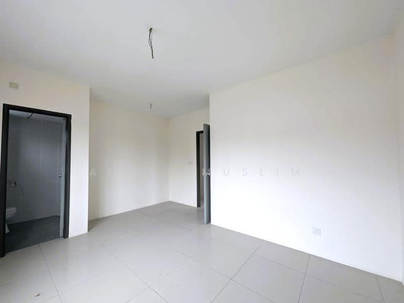 Terraced House for Sale in Banting (Selangor) - Ahmad Muslim - PropertyGuru.com.my