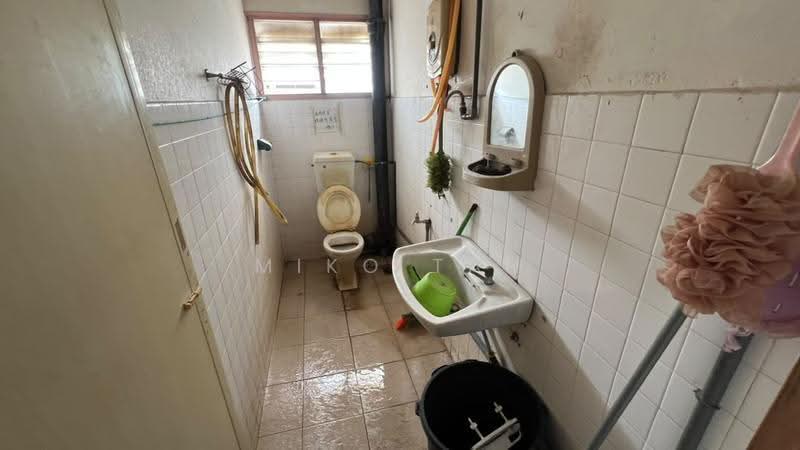 2-storey Terraced House for Sale in Taman Melor (Ipoh) - Miko Tan - Bathroom - PropertyGuru.com.my