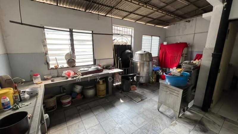 2-storey Terraced House for Sale in Taman Melor (Ipoh) - Miko Tan - Kitchen - PropertyGuru.com.my