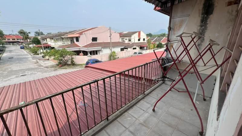 2-storey Terraced House for Sale in Taman Melor (Ipoh) - Miko Tan - Balcony - PropertyGuru.com.my