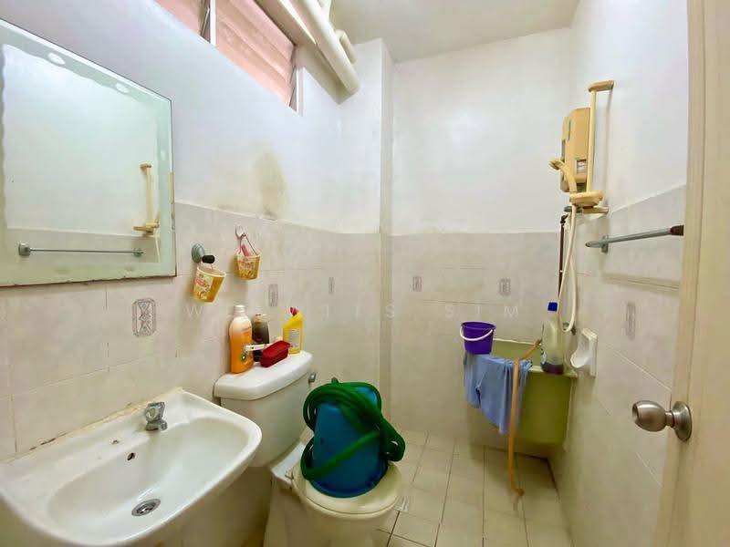 Rumah Teres 2-Tingkat untuk Dijual di Sungai Ara (Penang) - Welwits Sim - Bathroom - PropertyGuru.com.my