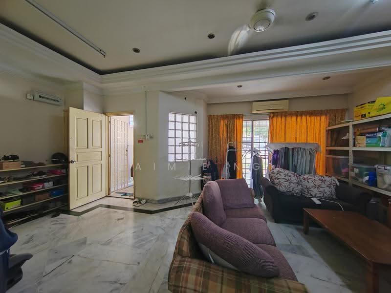 2-storey Terraced House for Sale in Taman TTDI Jaya (Shah Alam) - Jaimie Ng - Living Room - PropertyGuru.com.my