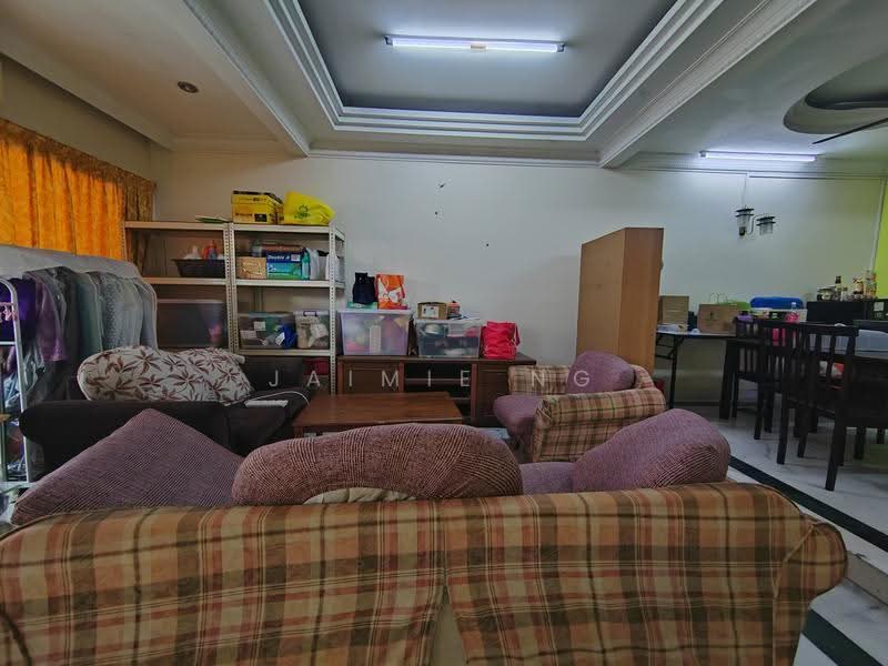 2-storey Terraced House for Sale in Taman TTDI Jaya (Shah Alam) - Jaimie Ng - Living Room - PropertyGuru.com.my