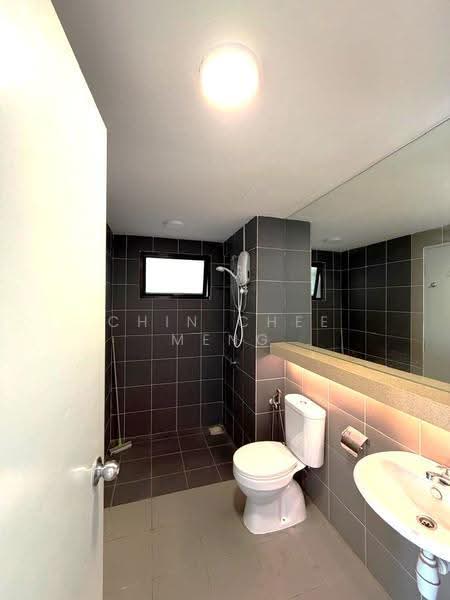 Condominium for Rent at Residensi Bukit Palma 1 (Palm Hill Residence 1) - Chin Chee Meng - Bathroom - PropertyGuru.com.my