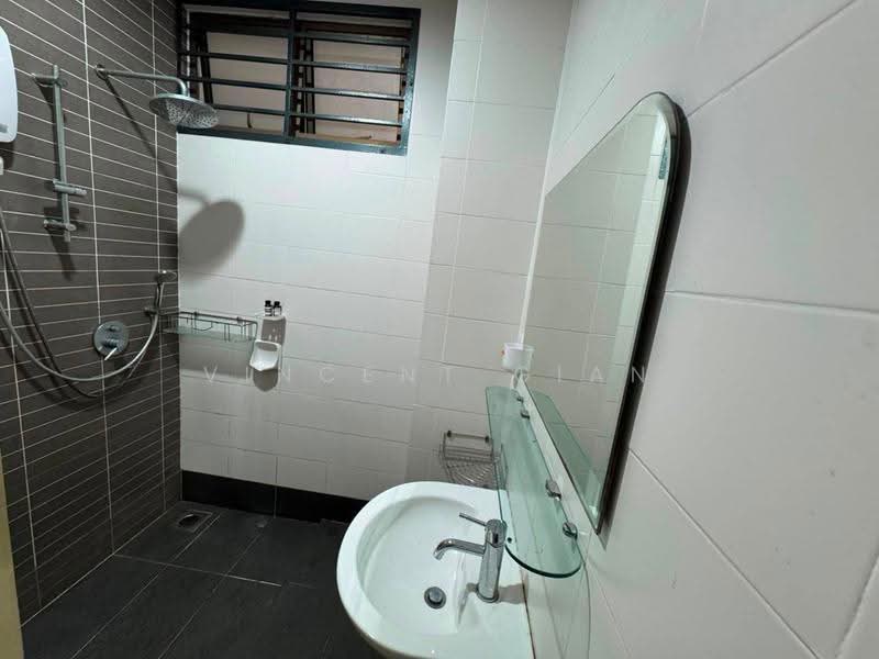 Kediaman Servis untuk Disewa di Palazio - Vincent Gian - Bathroom - PropertyGuru.com.my