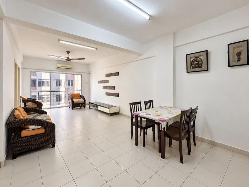 Apartment for Rent at Vista Perdana Apartment - Yvonne Lee - Living Room - PropertyGuru.com.my