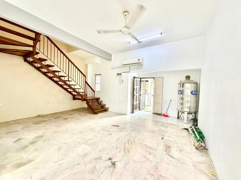 2-storey Terraced House for Sale in Taman Impian Bukit Naga (Shah Alam) - Nazrin Hakimin - Interior - PropertyGuru.com.my