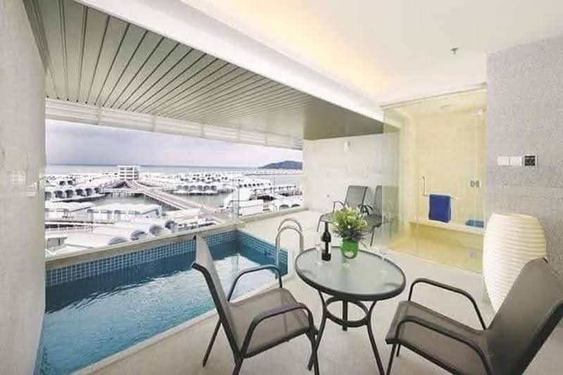 Hotel / Resort untuk Dijual di Kampung Air Meleleh (Port Dickson) - Michael Wong - Balcony - PropertyGuru.com.my
