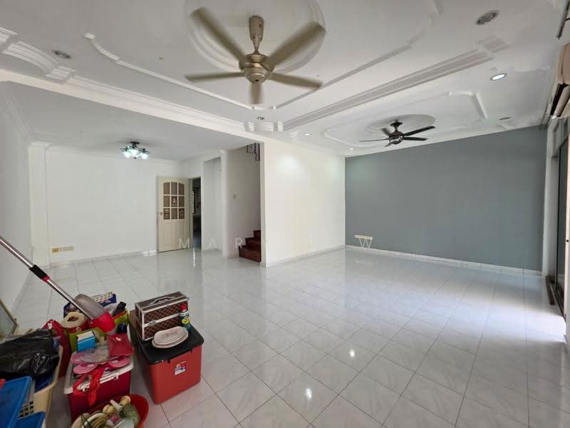 2-storey Terraced House for Sale in Taman Cheng Perdana 1 (Cheng) - Mary Low - Living Room - PropertyGuru.com.my