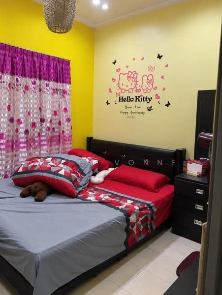 1-storey Terraced House for Sale in Taman Putri Kulai (Kulai) - Bu Ee Vonne - Bedroom - PropertyGuru.com.my