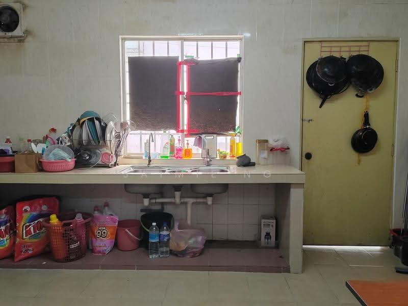 Rumah Teres 2-Tingkat untuk Dijual di Taman TTDI Jaya (Shah Alam) - Jaimie Ng - Kitchen - PropertyGuru.com.my