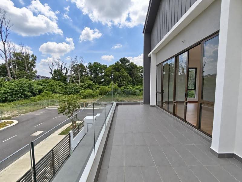 Cluster House for Sale in Bandar Bukit Puchong (Puchong) - Salawati Busro - Exterior - PropertyGuru.com.my