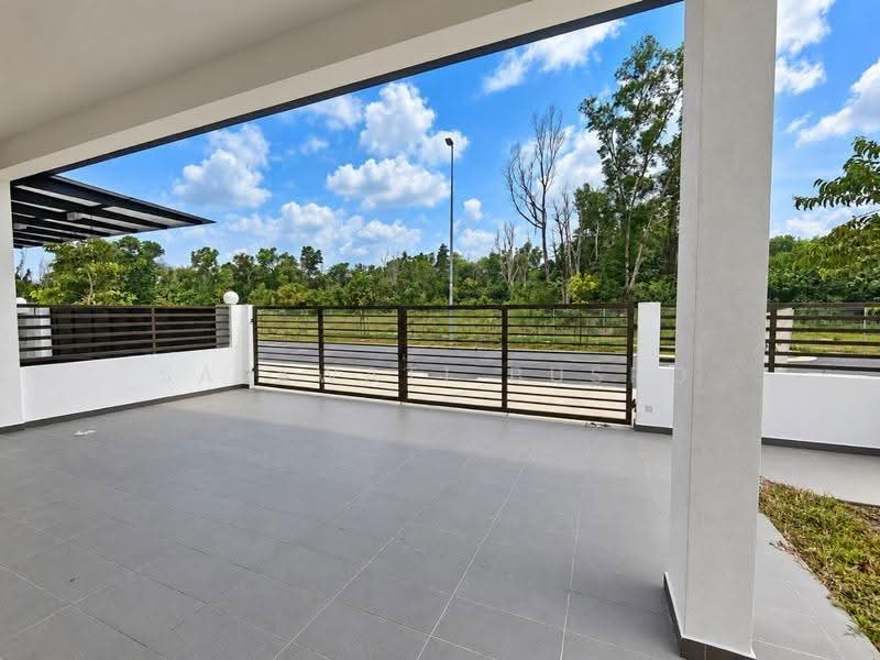 Cluster House for Sale in Bandar Bukit Puchong (Puchong) - Salawati Busro - Exterior - PropertyGuru.com.my