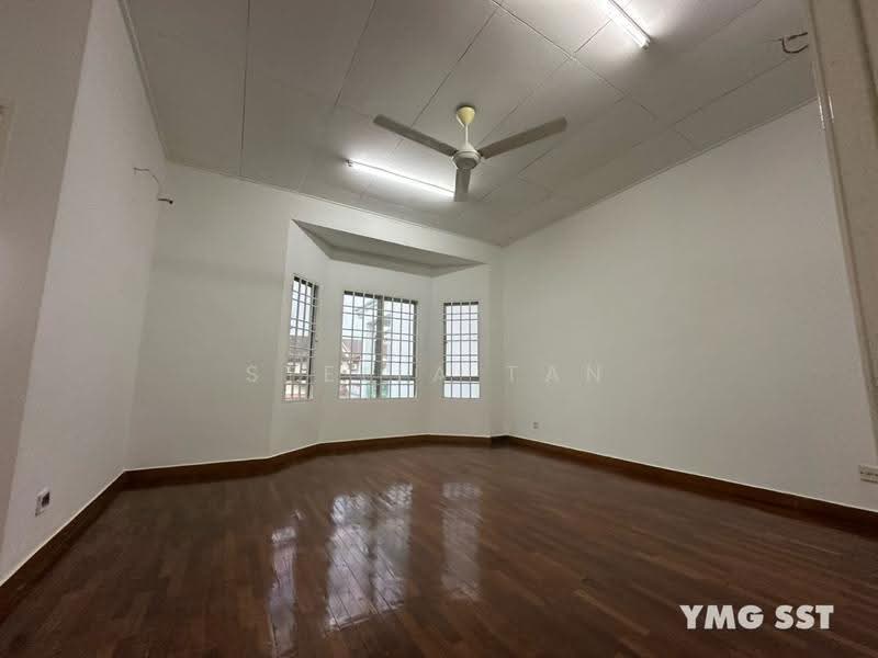 Terraced House for Sale in Bandar Botanic (Klang) - Stella Tan - Living Room - PropertyGuru.com.my