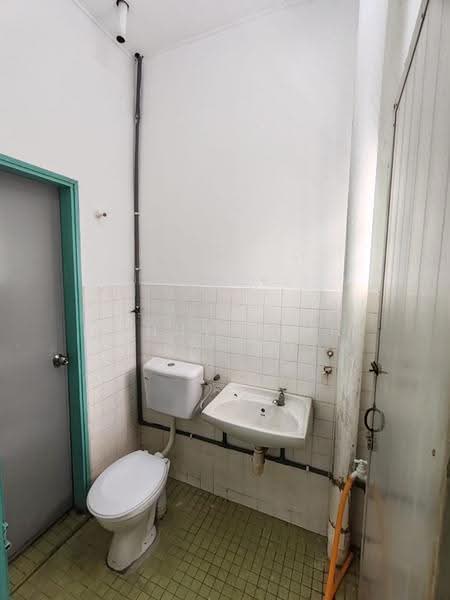 2-storey Terraced House for Sale in Ampang (Kuala Lumpur) - Kenny Chin - Bathroom - PropertyGuru.com.my