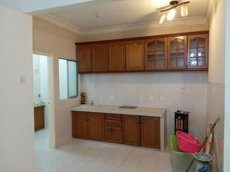 Kondominium untuk Dijual di Villa Park - Vincent Tan - Kitchen - PropertyGuru.com.my