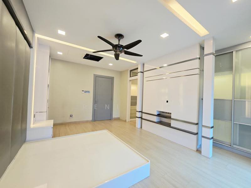 Rumah Berkembar untuk Dijual di Tropicana (Selangor) - Reni Lim - Bedroom - PropertyGuru.com.my
