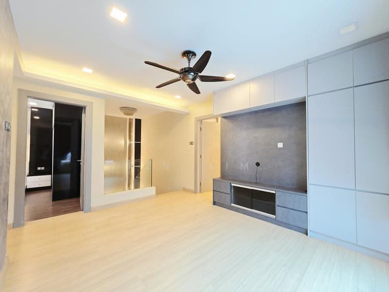 Rumah Berkembar untuk Dijual di Tropicana (Selangor) - Reni Lim - Living Room - PropertyGuru.com.my