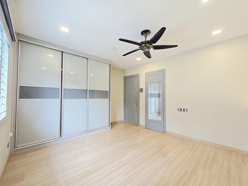 Rumah Berkembar untuk Dijual di Tropicana (Selangor) - Reni Lim - Bedroom - PropertyGuru.com.my