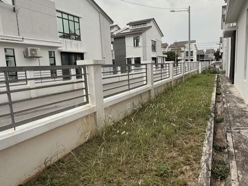 Terraced House for Sale in Kuala Selangor (Selangor) - Aziz Saad - Exterior - PropertyGuru.com.my