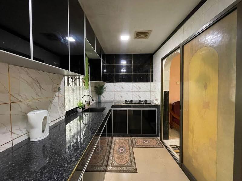 1-storey Terraced House for Sale in Taman Megah Ria (Masai) - ALHAFIZ AZIS - Kitchen - PropertyGuru.com.my